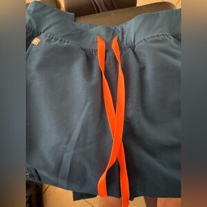Figs Deep Reef Zamora Joggers size small